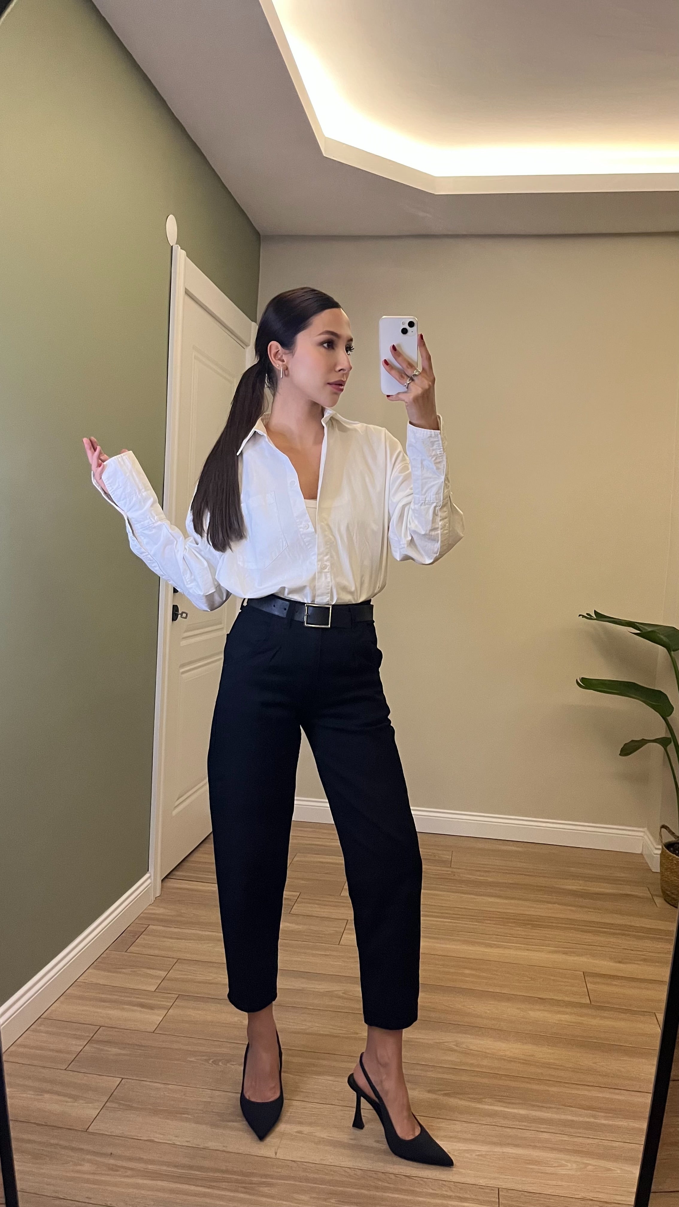 SİYAH LİKRALI MOM JEAN